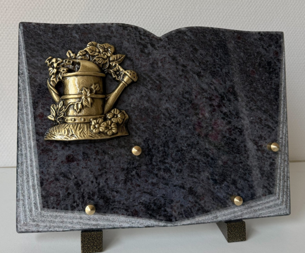 Livre galbé arrosoir